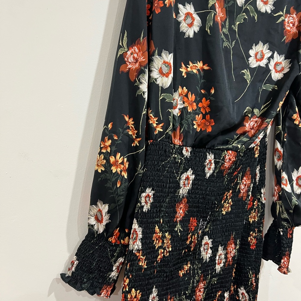 Floral Long Sleeve, short black dress with floral designer,  – Size M - Picture 9 of 11